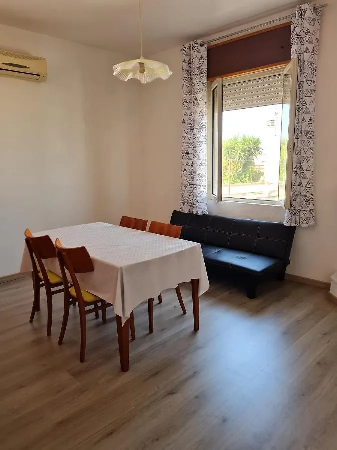 Nyaraló Casateresa Villa Lotzorai