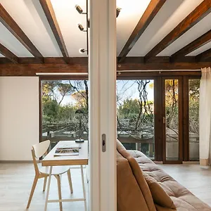 https://lussuoso-villino-5-stelle-nel-verde-di-roma.it-romehotels.com