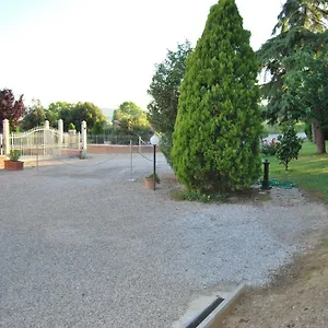 https://la-casa-di-astorre-bettolle.it-tuscanyhotel.com
